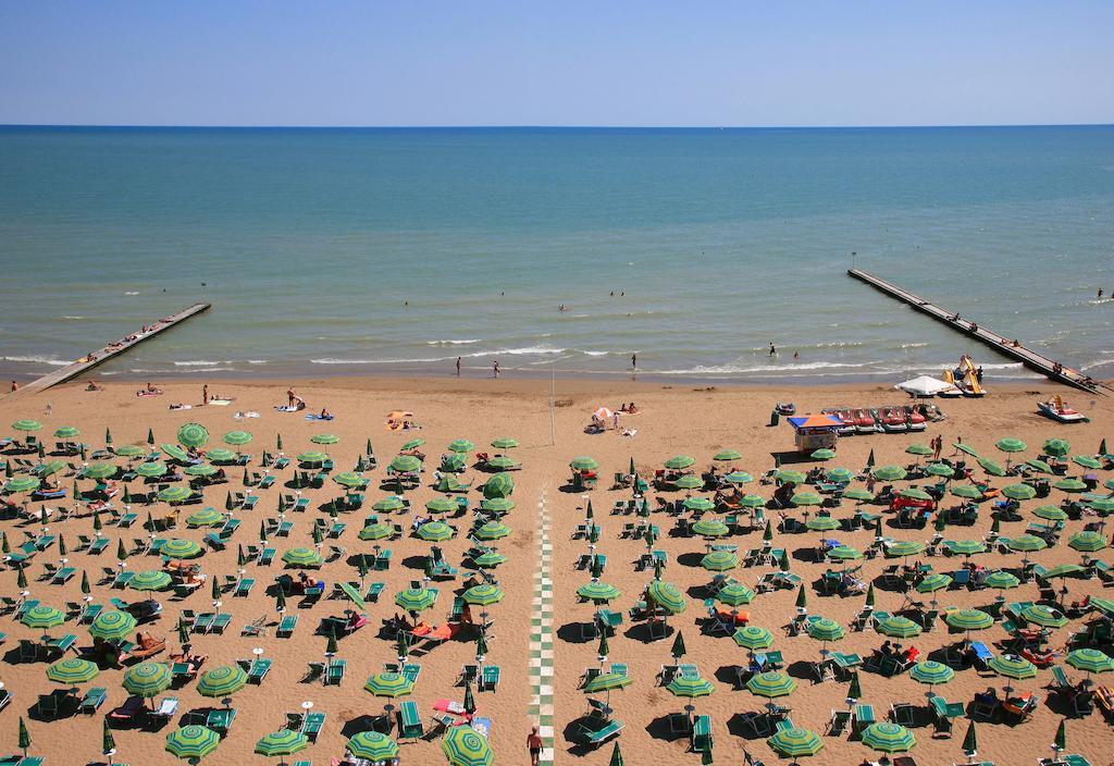 Hotel Smeraldo Lido di Jesolo Exterior foto
