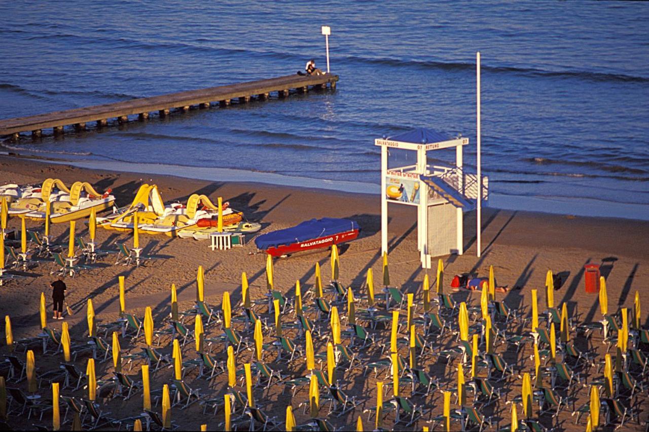 Hotel Smeraldo Lido di Jesolo Exterior foto